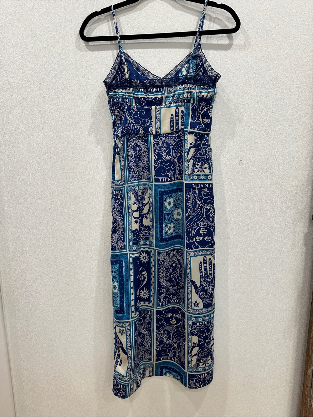Urban Outfitters Celestial Tarot Card Audrey Lace Midi Dress size XS - Picture 4 of 7